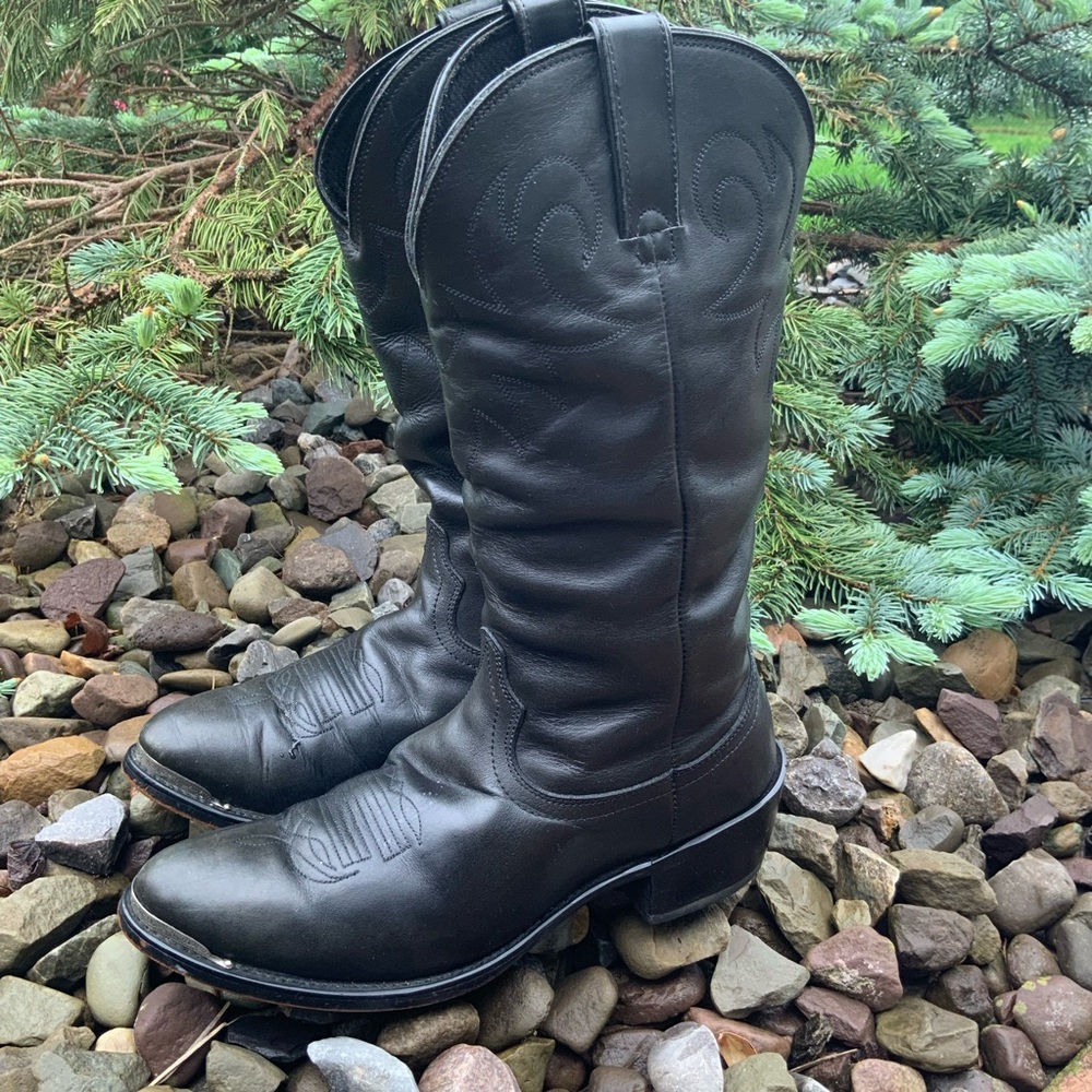 DURANGO Black Leather Western Slouch Boots. Size 8EE (extra wide).
